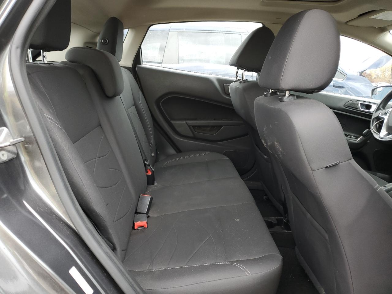 2015 Ford Fiesta Se VIN: 3FADP4EJ2FM141170 Lot: 90317935