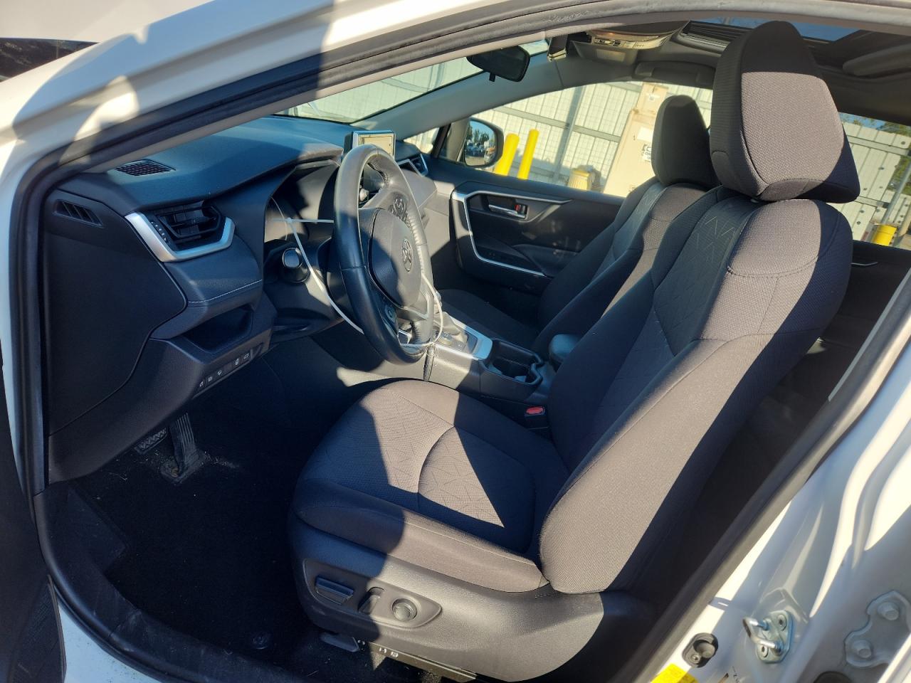 2021 Toyota Rav4 Xle VIN: JTMRWRFV1MD125049 Lot: 82257145