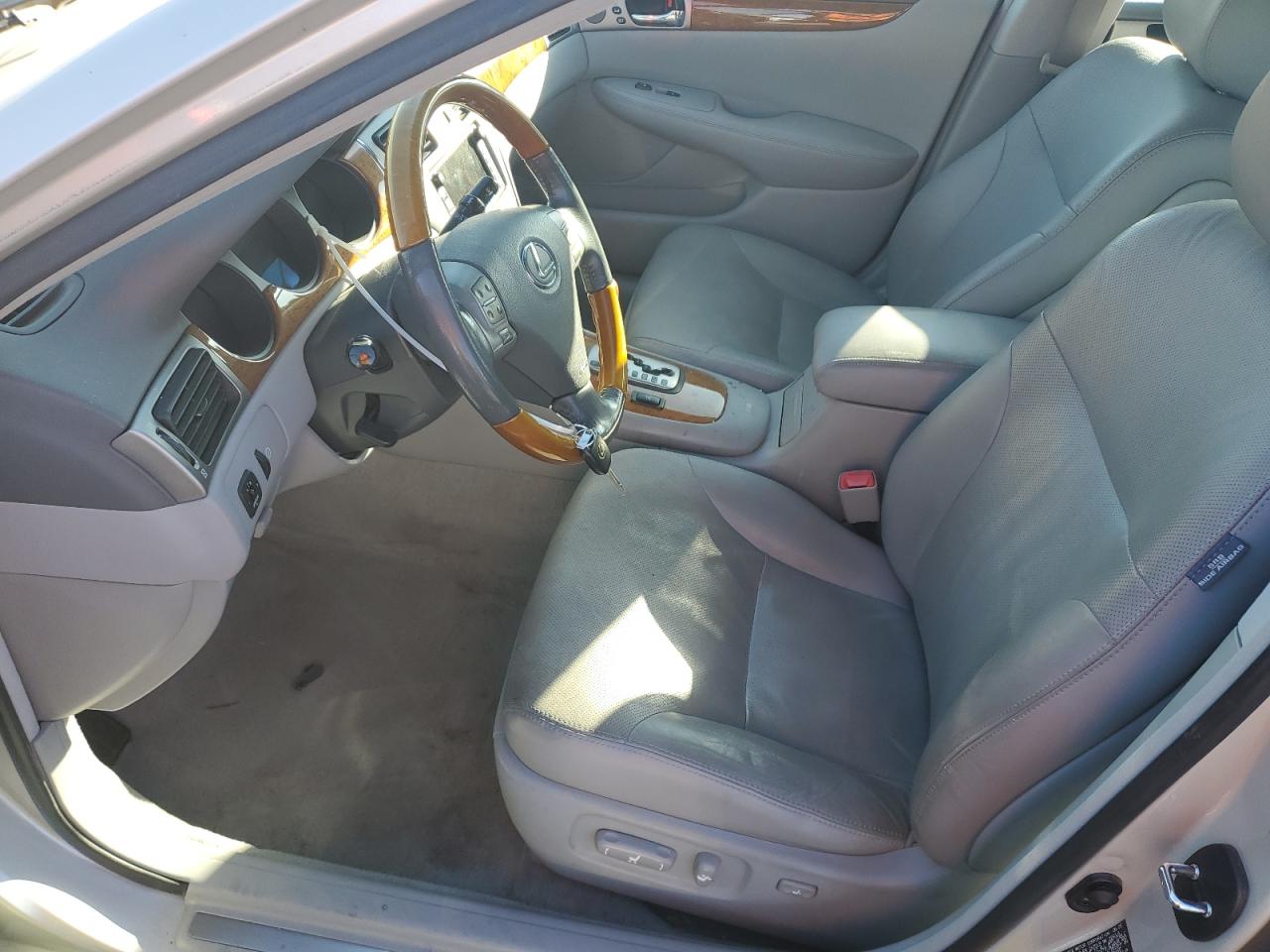 2005 Lexus Es 330 VIN: JTHBA30G655129504 Lot: 85191035