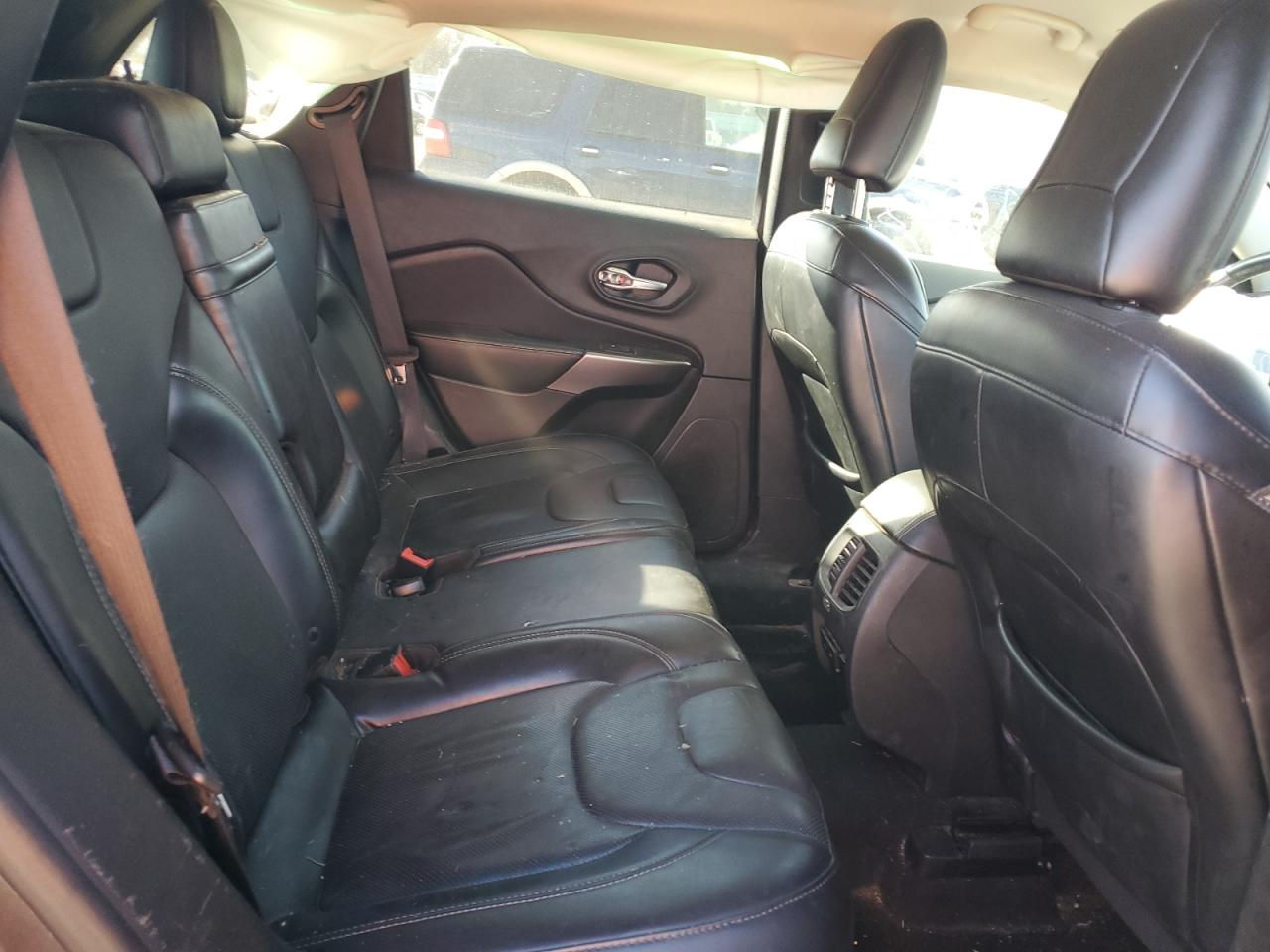 2019 Jeep Cherokee Limited VIN: 1C4PJMDX8KD379755 Lot: 90515295