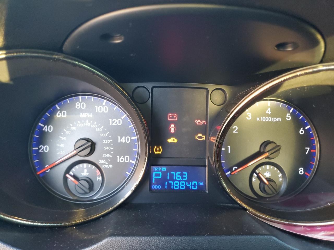 2011 Hyundai Genesis Coupe 3.8L VIN: KMHHU6KH6BU047389 Lot: 82730635