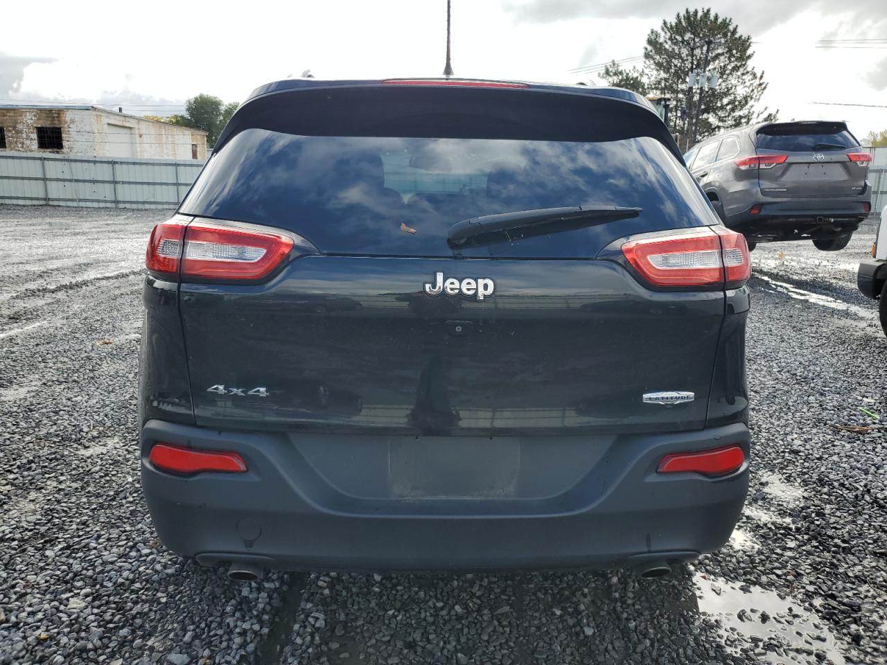2014 Jeep Cherokee Latitude VIN: 1C4PJMCS3EW282767 Lot: 82264375