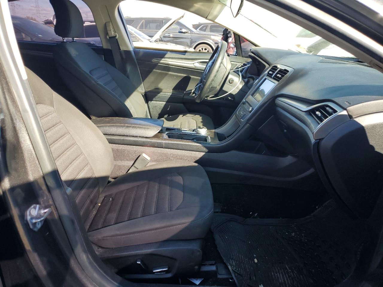 2018 Ford Fusion Se VIN: 3FA6P0HDXJR196131 Lot: 89733545