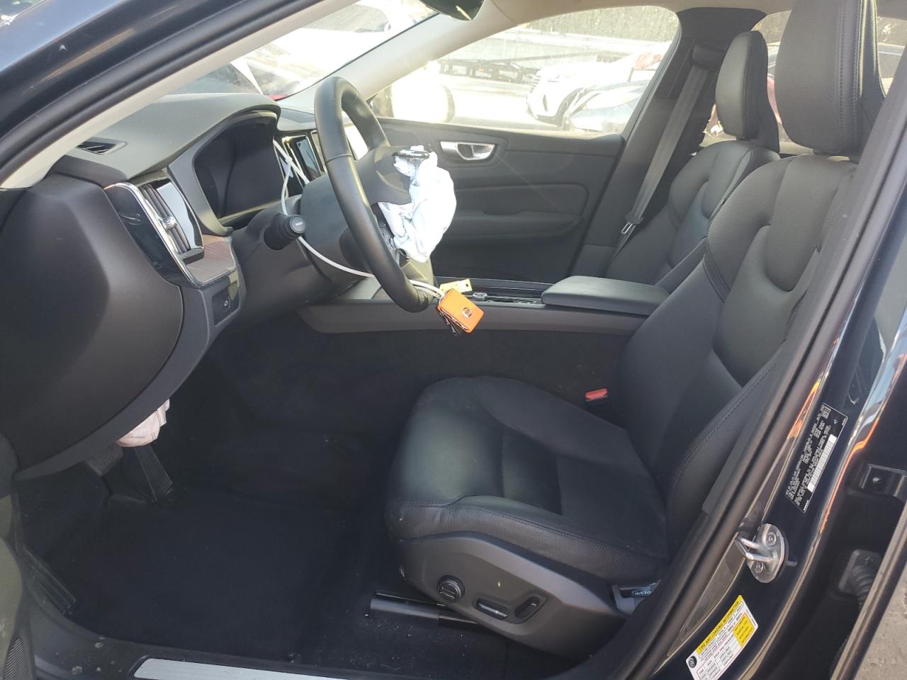 2024 Volvo Xc60 Plus VIN: YV4L12RL5R1848611 Lot: 86239685