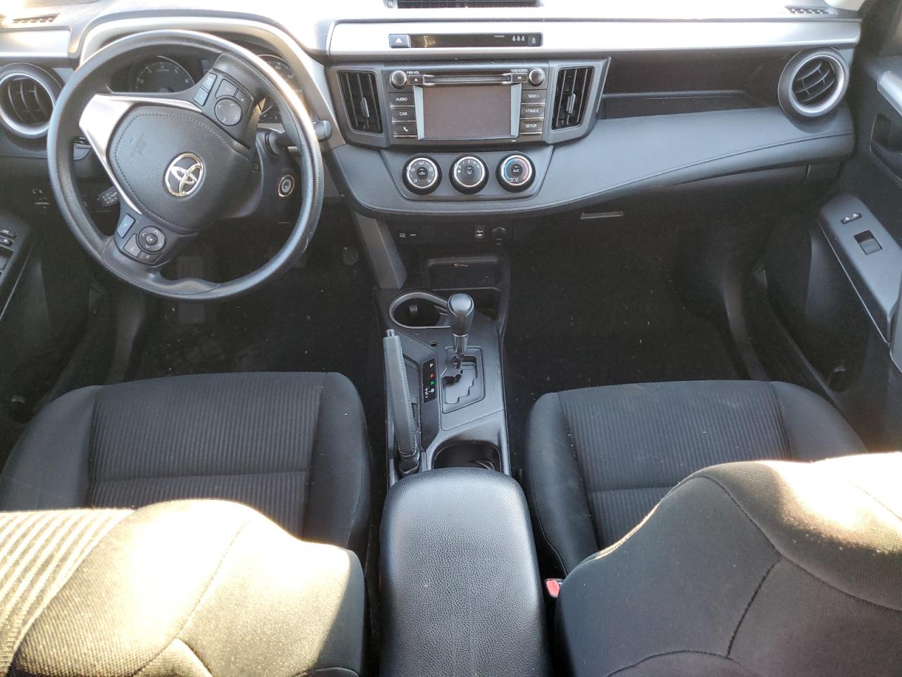 2017 Toyota Rav4 Le VIN: 2T3BFREV9HW665647 Lot: 82450615