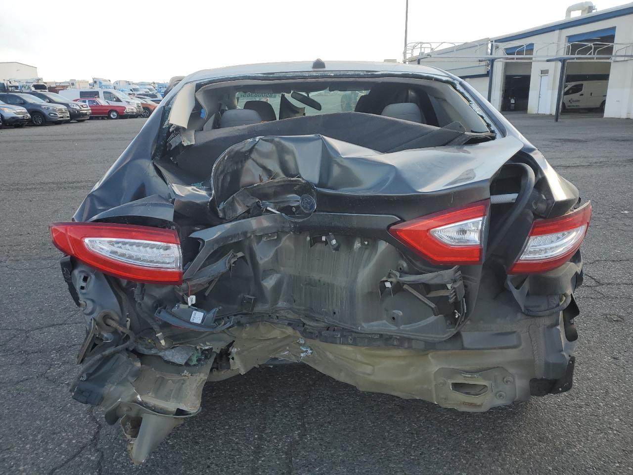 2015 Ford Fusion S VIN: 3FA6P0G77FR295640 Lot: 85008365