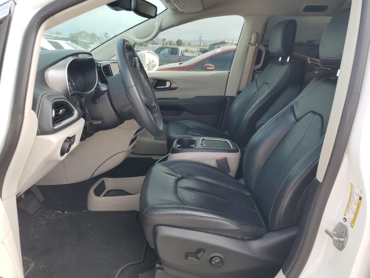 2022 Chrysler Pacifica Touring L VIN: 2C4RC1BG9NR189369 Lot: 85196425