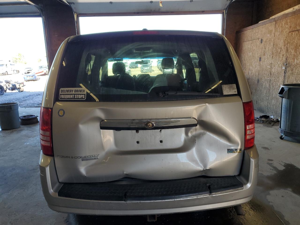 2008 Chrysler Town & Country Lx VIN: 2A8HR44H78R734712 Lot: 85070545