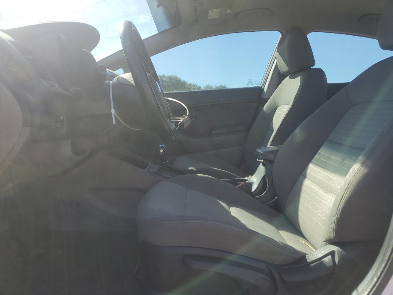 2016 Kia Forte Ex VIN: KNAFX4A86G5484039 Lot: 82686375