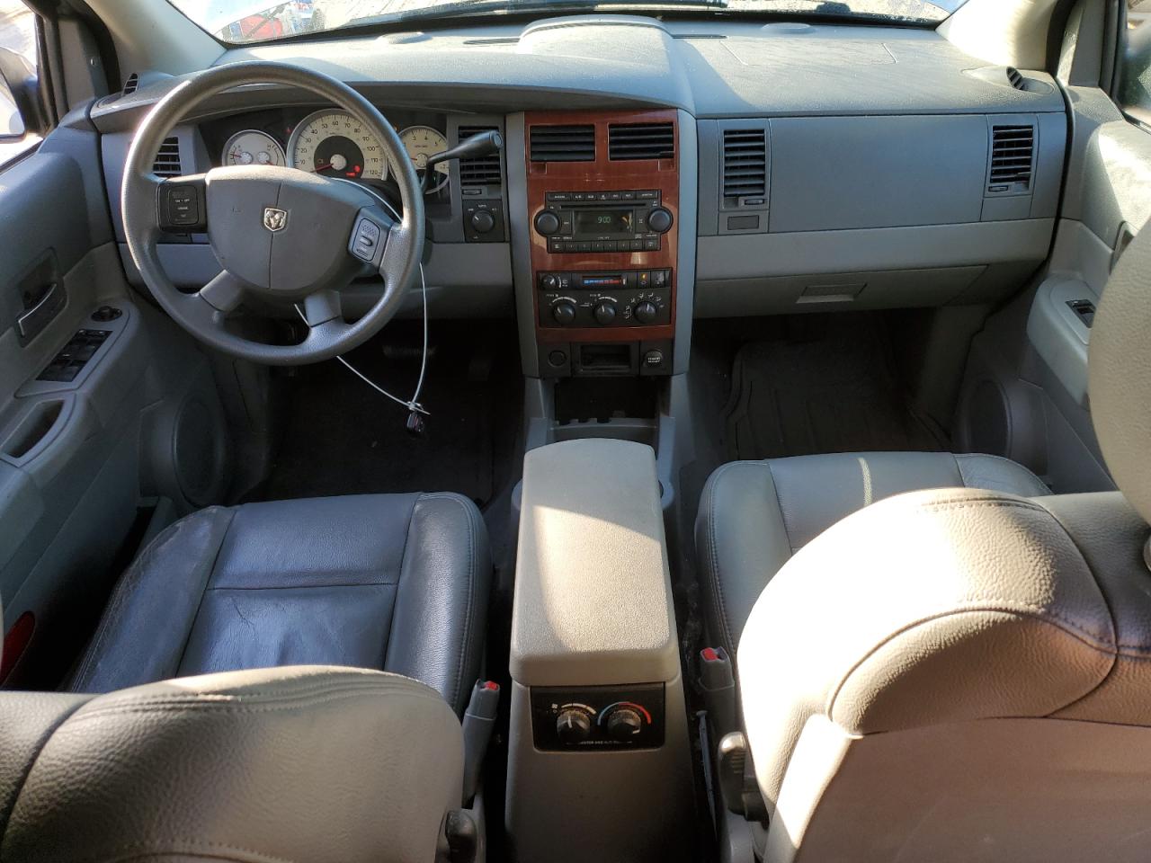 2004 Dodge Durango Slt VIN: 1D4HB48D04F108992 Lot: 82477835