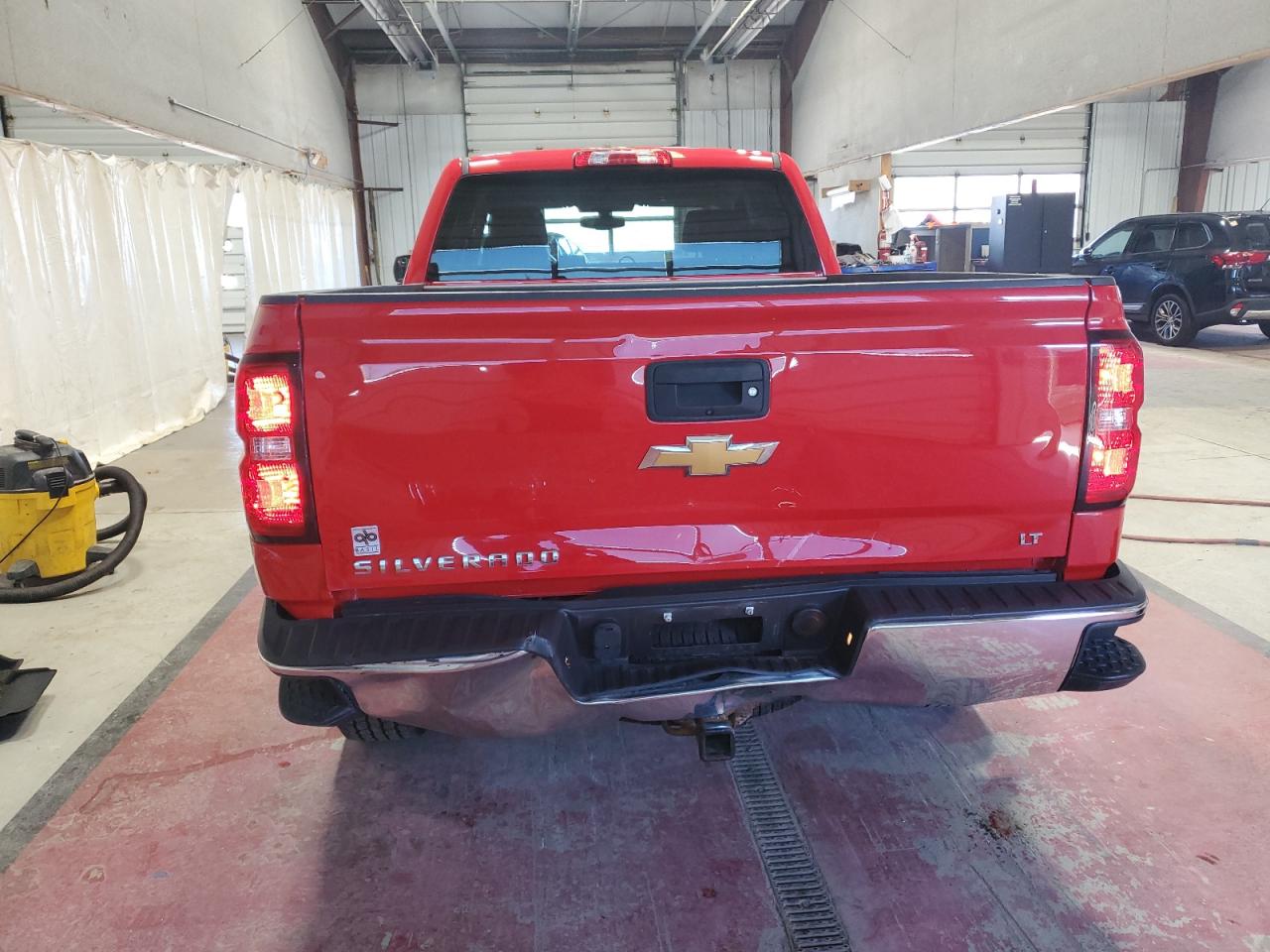 2018 Chevrolet Silverado K1500 Lt VIN: 1GCVKREH2JZ257158 Lot: 85933615