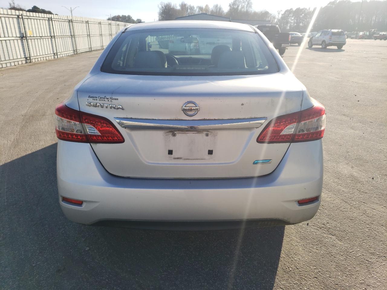 2013 Nissan Sentra - Image 6