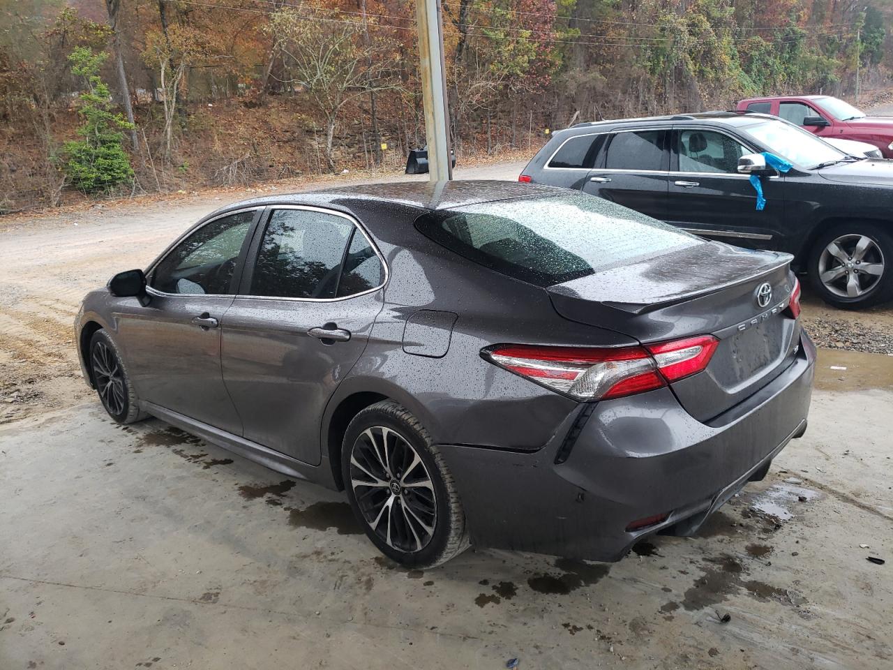 4T1B11HK5JU554660 2018 Toyota Camry L