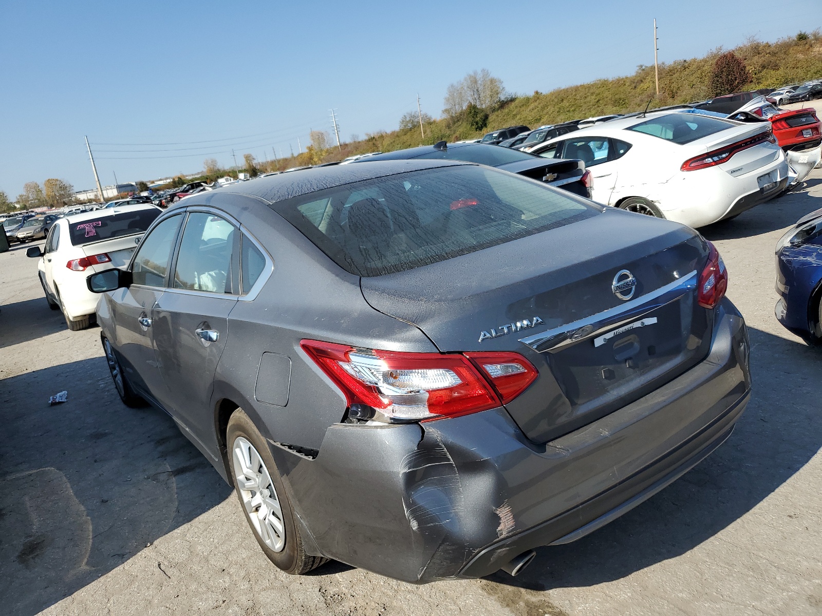 2017 Nissan Altima 2.5 vin: 1N4AL3AP1HN311465