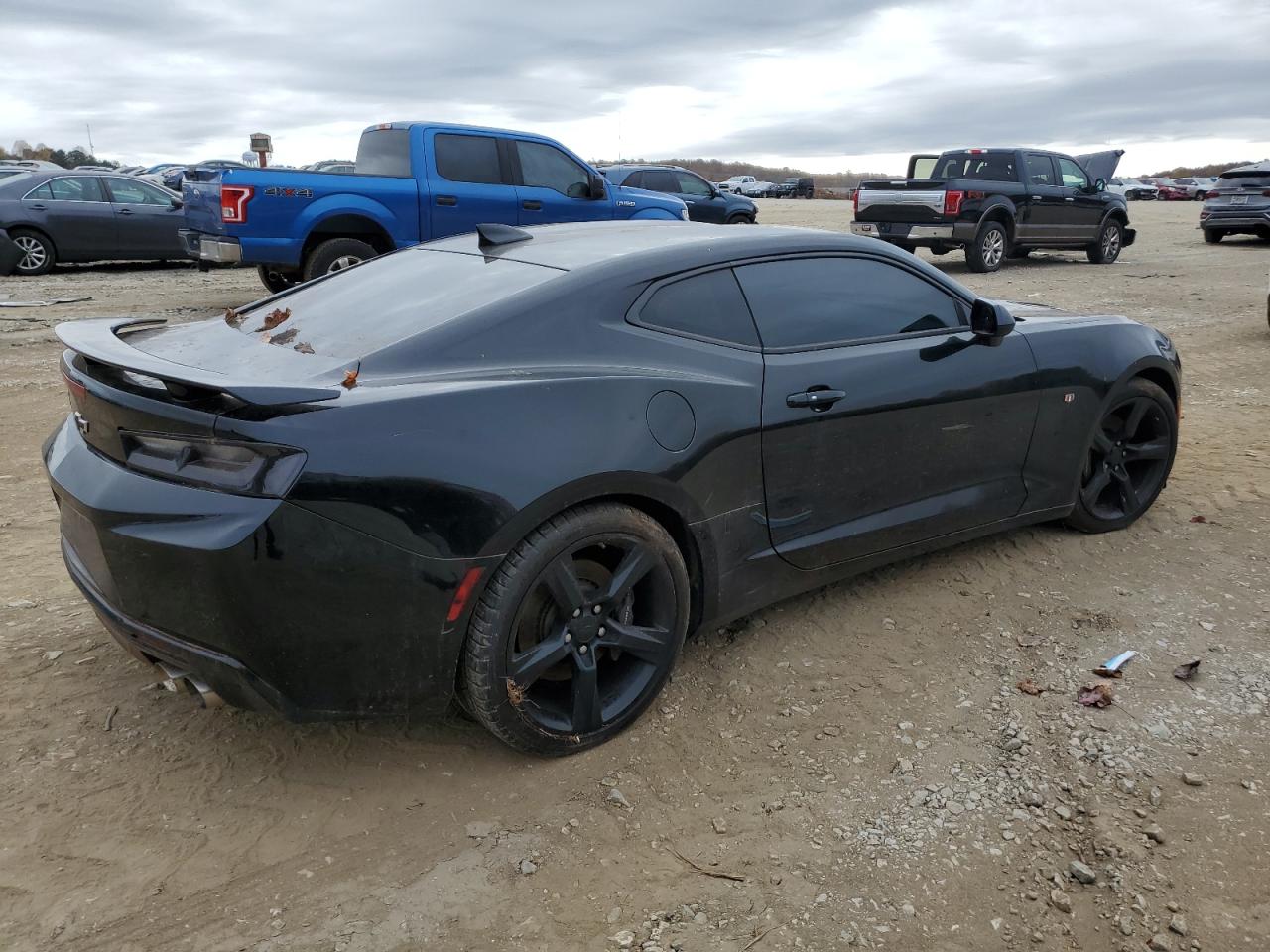 2016 Chevrolet Camaro - Image 3