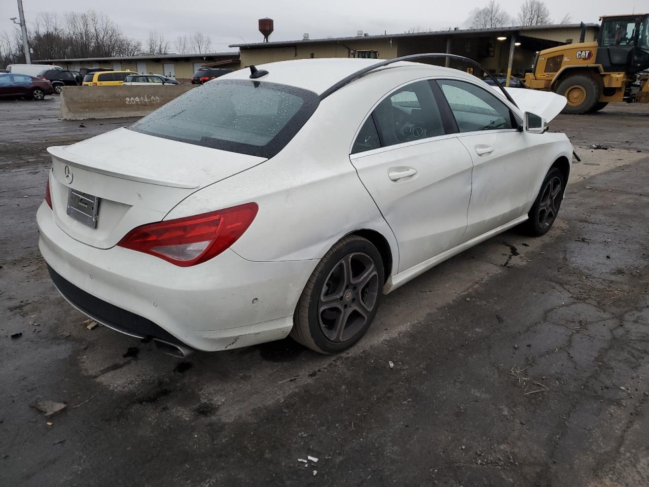 VIN WDDSJ4EB5EN048858 2014 MERCEDES-BENZ CLA-CLASS no.3