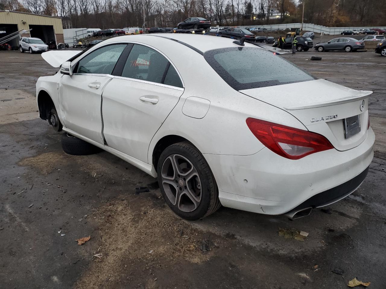 VIN WDDSJ4EB5EN048858 2014 MERCEDES-BENZ CLA-CLASS no.2