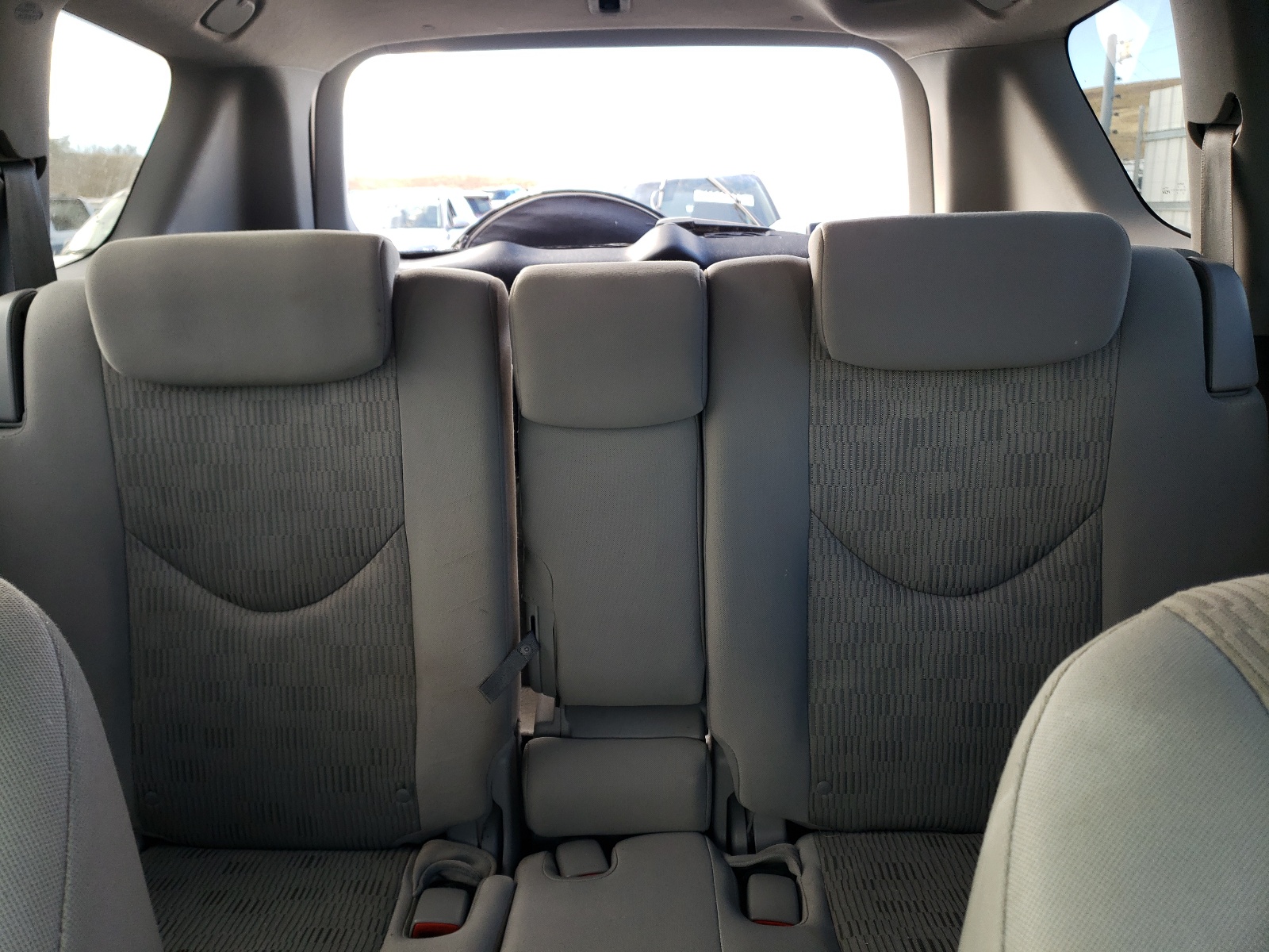 2T3BF4DV9BW115568 2011 Toyota Rav4