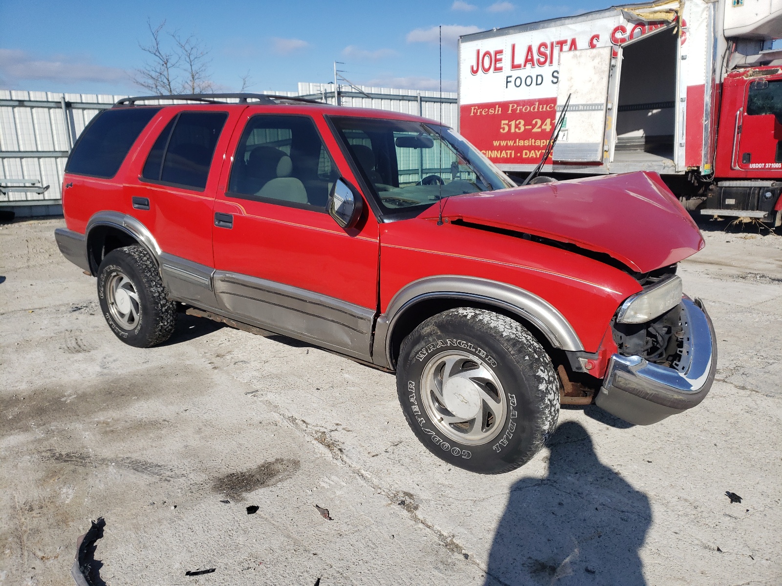 1GNDT13W4Y2165328 2000 Chevrolet Blazer