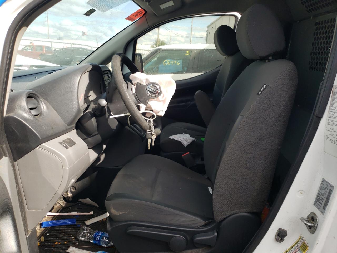 2015 Nissan NV - Image 7