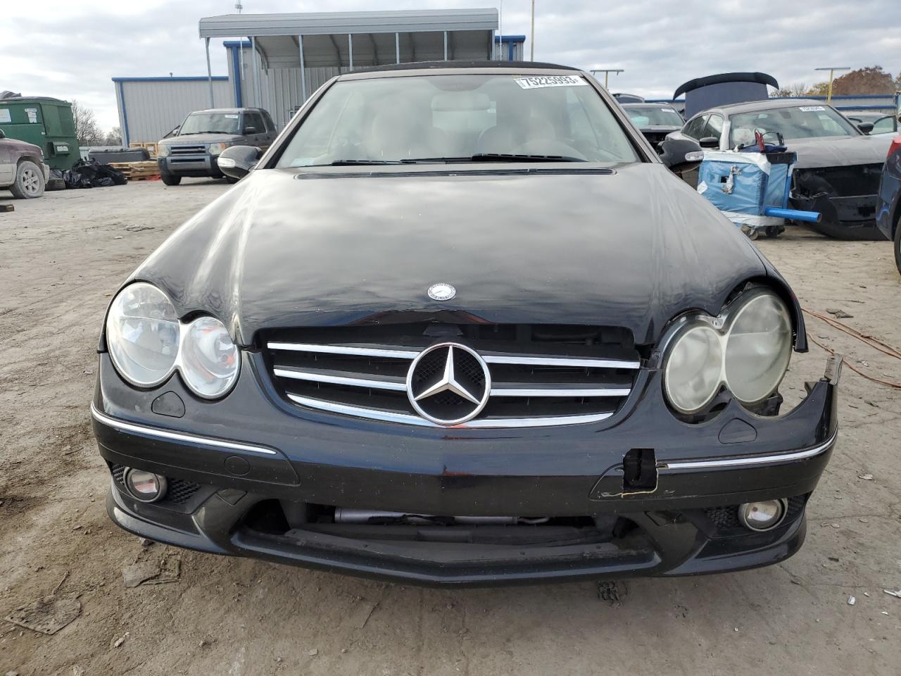2007 Mercedes-Benz Clk 550 VIN: WDBTK72F77F221795 Lot: 75225993