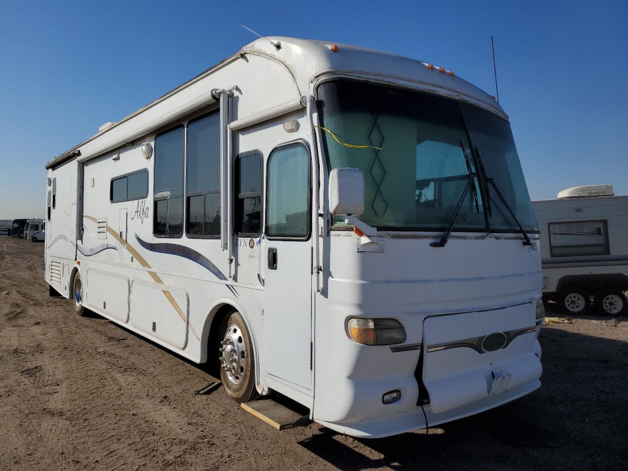 2003 Freightliner Chassis X Line Motor Home VIN: 4UZAAHAK43CL87134 Lot: 80098223