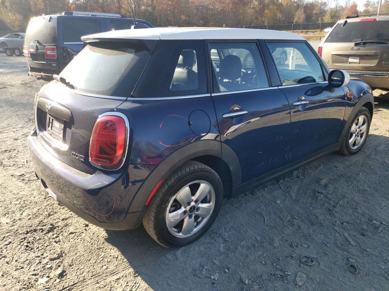 2017 Mini Cooper VIN: WMWXU1C5XH2E18405 Lot: 74592763