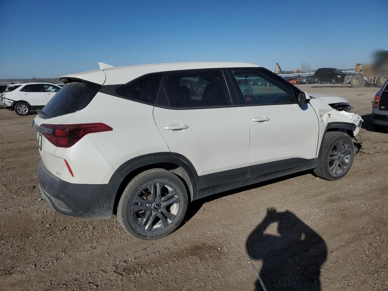 2021 Kia Seltos Lx VIN: KNDEPCAAXM7107743 Lot: 74118263