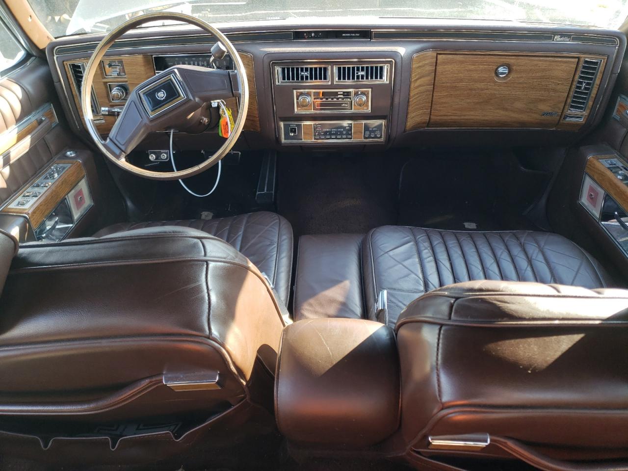 1984 Cadillac Deville VIN: 1G6AM6987E9128309 Lot: 60395434