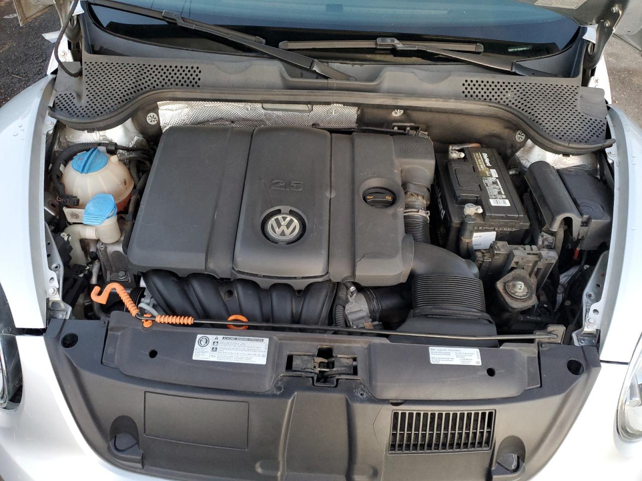 2013 Volkswagen Beetle VIN: 3VWFP7AT3DM670214 Lot: 76697263