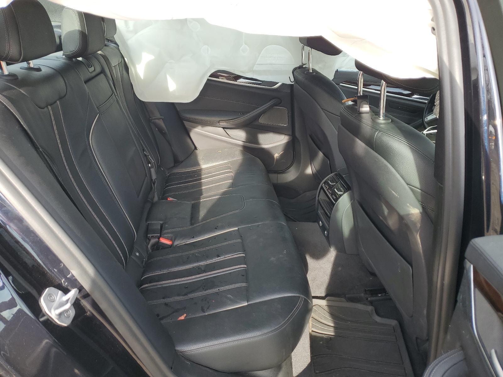 WBAJE7C53JG892403 2018 BMW 540 Xi