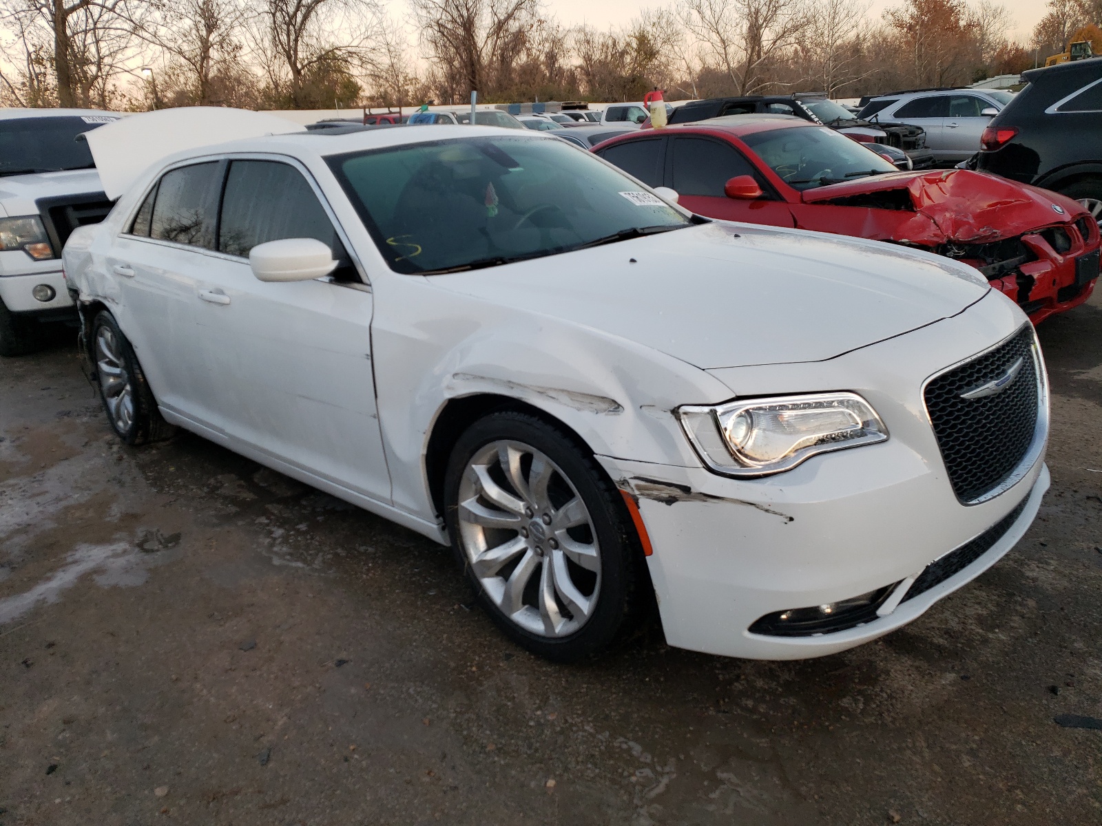 2019 Chrysler 300 Touring vin: 2C3CCAAG8KH676012