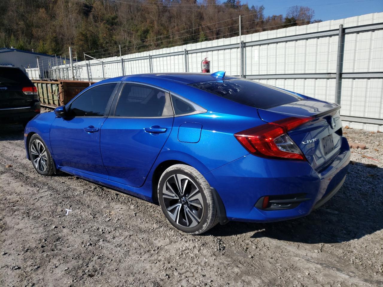 2HGFC1F38JH644109 2018 Honda Civic Ex