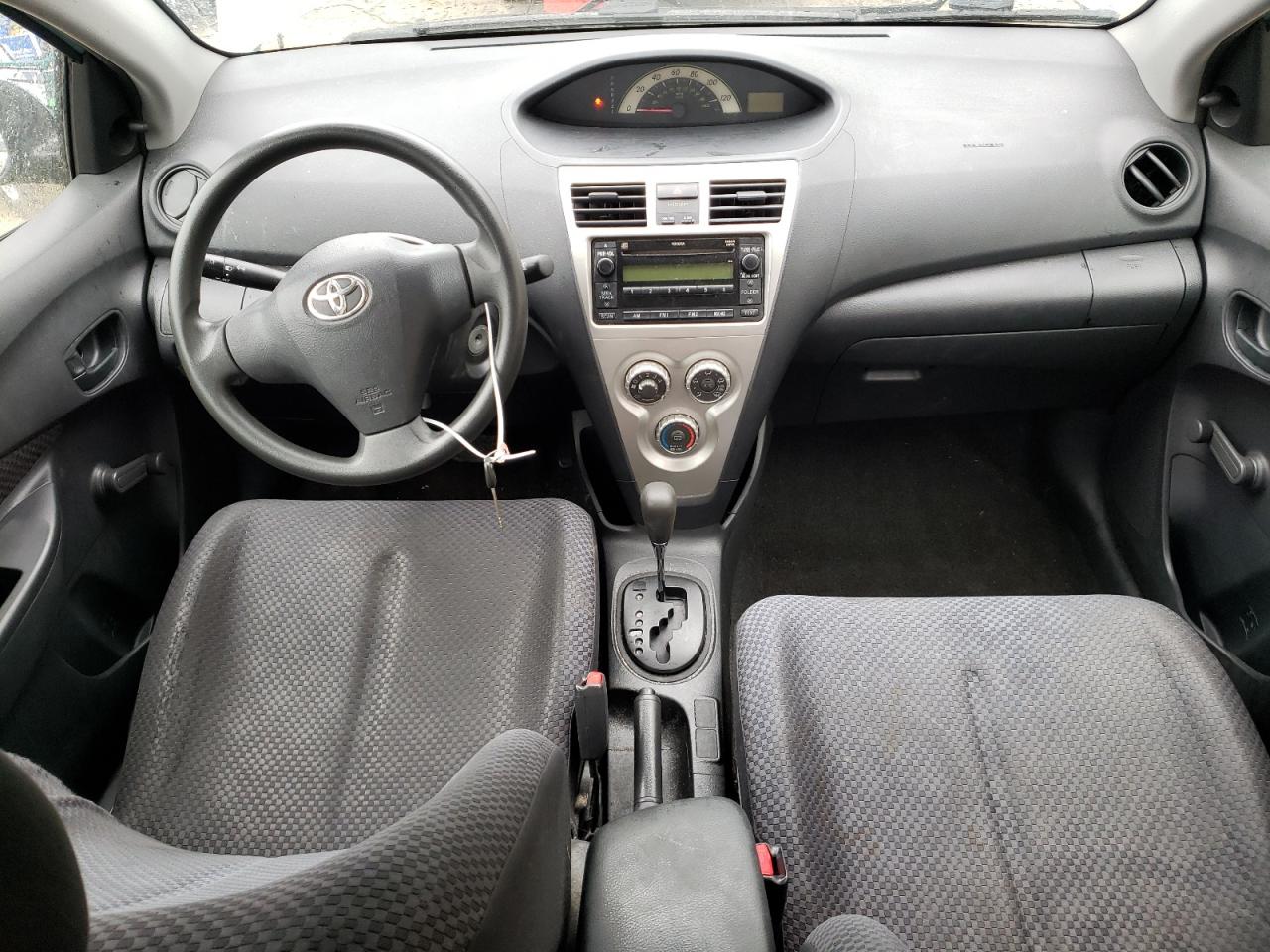 2008 Toyota Yaris VIN: JTDBT923281242709 Lot: 77084393