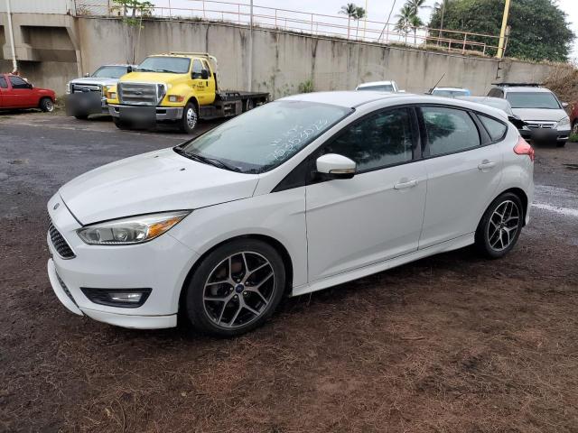 Hatchbacks FORD FOCUS 2016 Biały