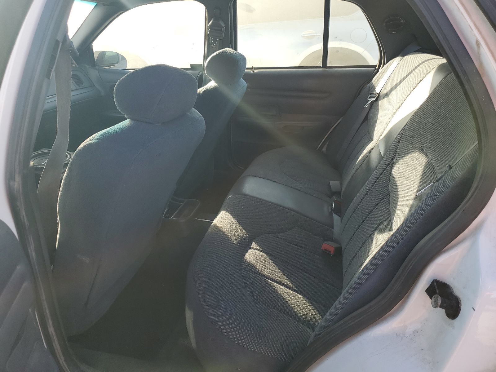 2FAFP71W41X169660 2001 Ford Crown Victoria Police Interceptor