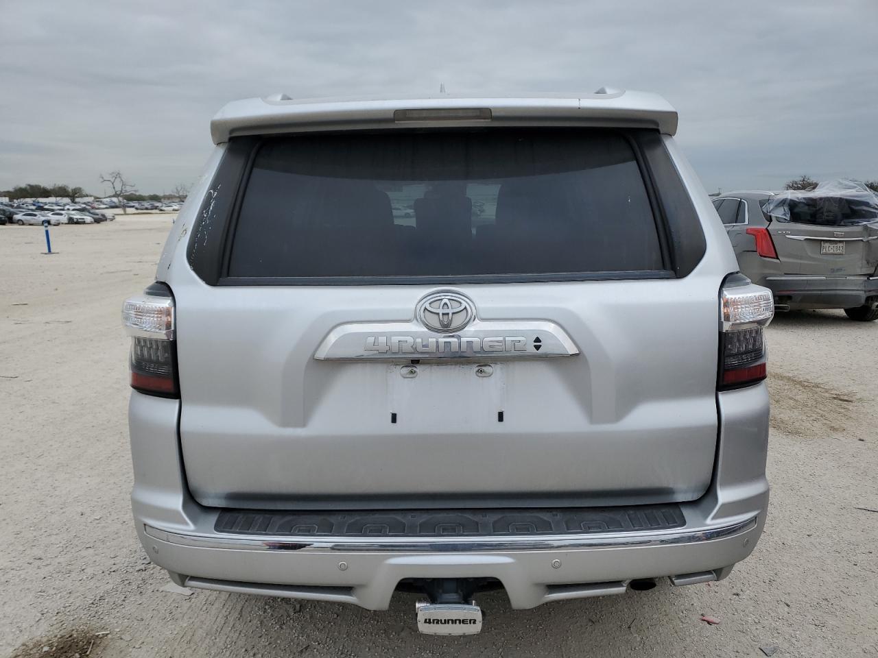 2020 Toyota 4Runner Sr5 VIN: JTEZU5JR4L5217771 Lot: 42795454