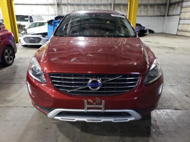  VOLVO XC60 2017 Czerwony