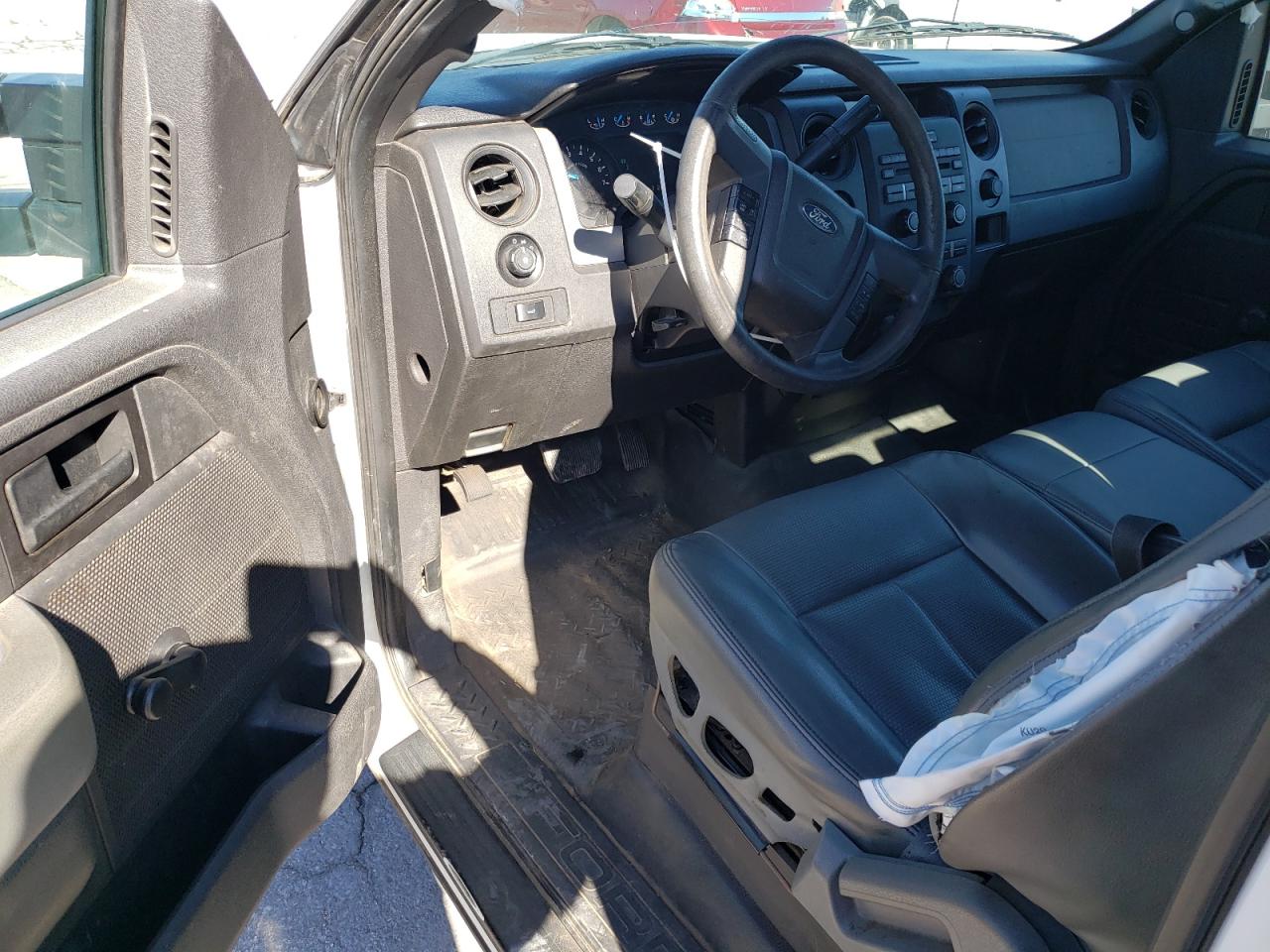 2014 Ford F150 VIN: 1FTMF1CM5EKF77719 Lot: 74646383