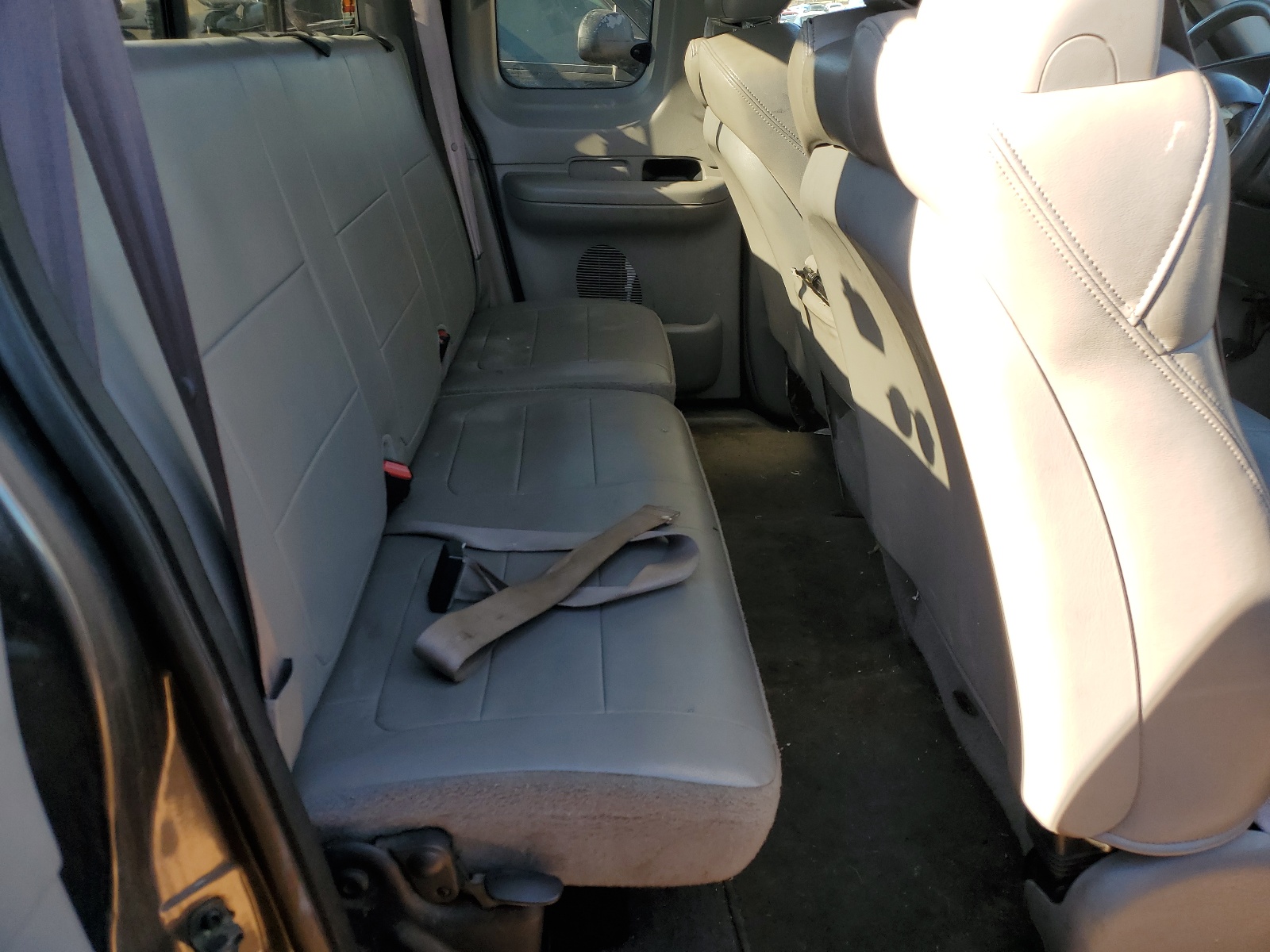 1FTRX17L82NA67752 2002 Ford F150