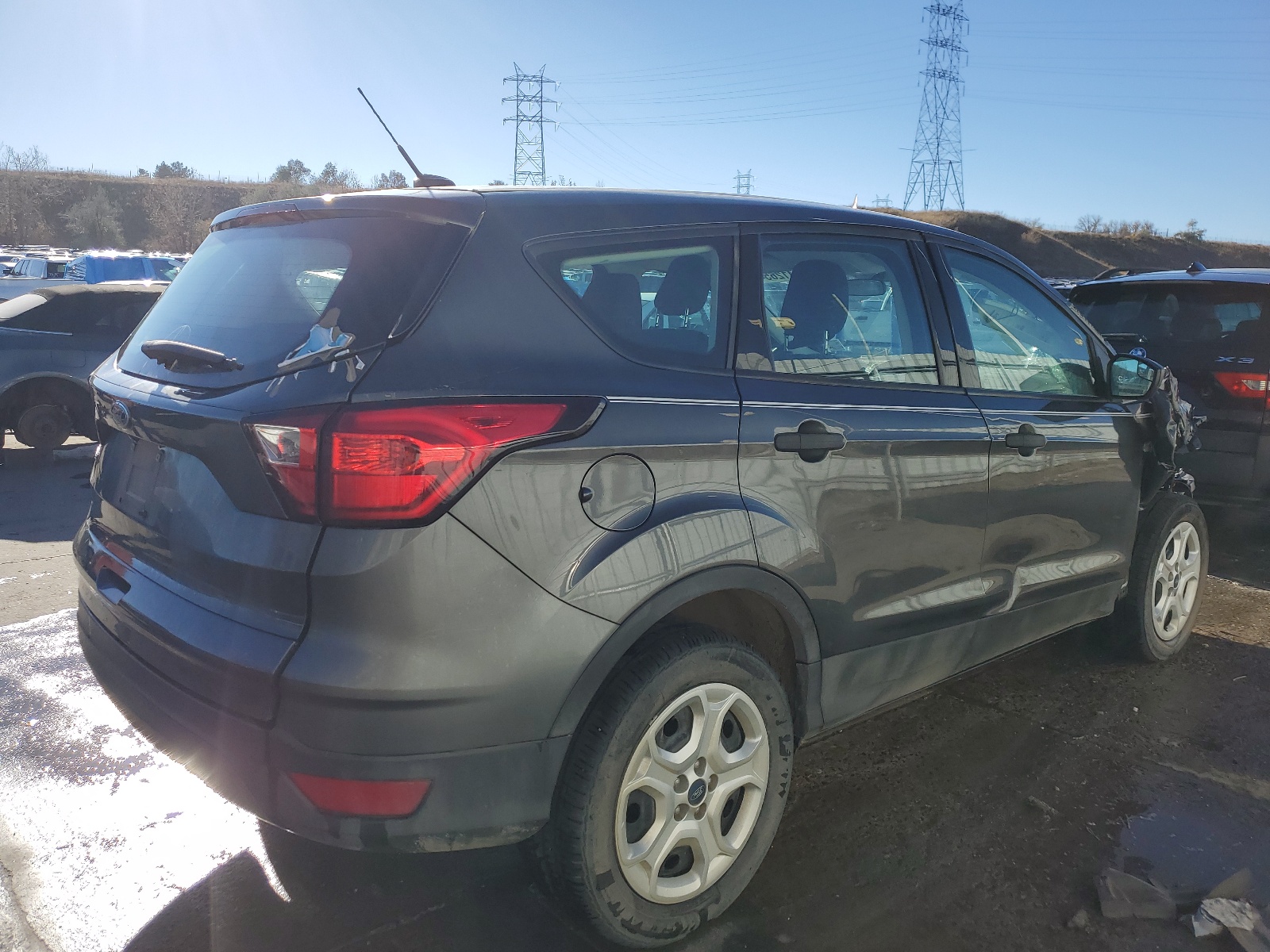 2019 Ford Escape S vin: 1FMCU0F79KUB98039