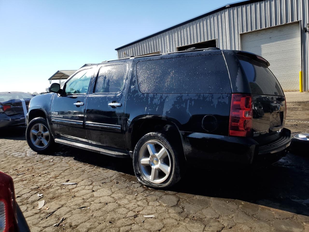 2014 Chevrolet Suburban C1500 Lt VIN: 1GNSCJE01ER139059 Lot: 74986603