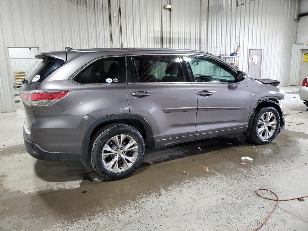 5TDJKRFH6FS204601 2015 Toyota Highlander Xle