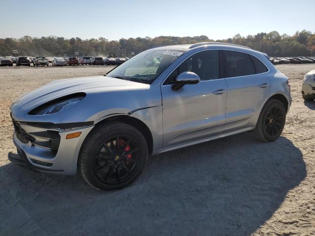 2015 Porsche Macan Turbo