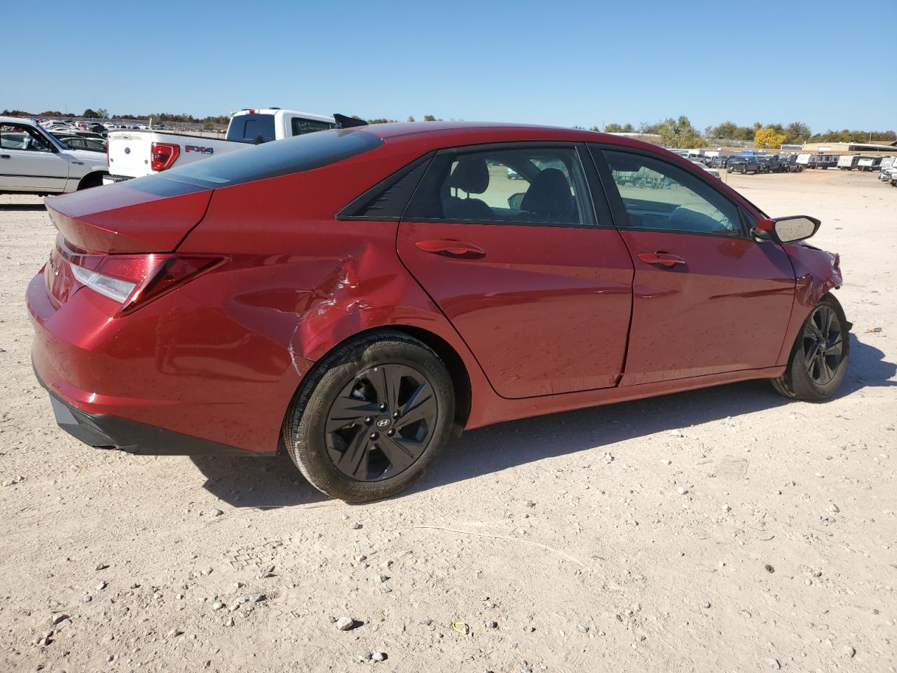 KMHLM4AG1PU583679 2023 Hyundai Elantra Sel