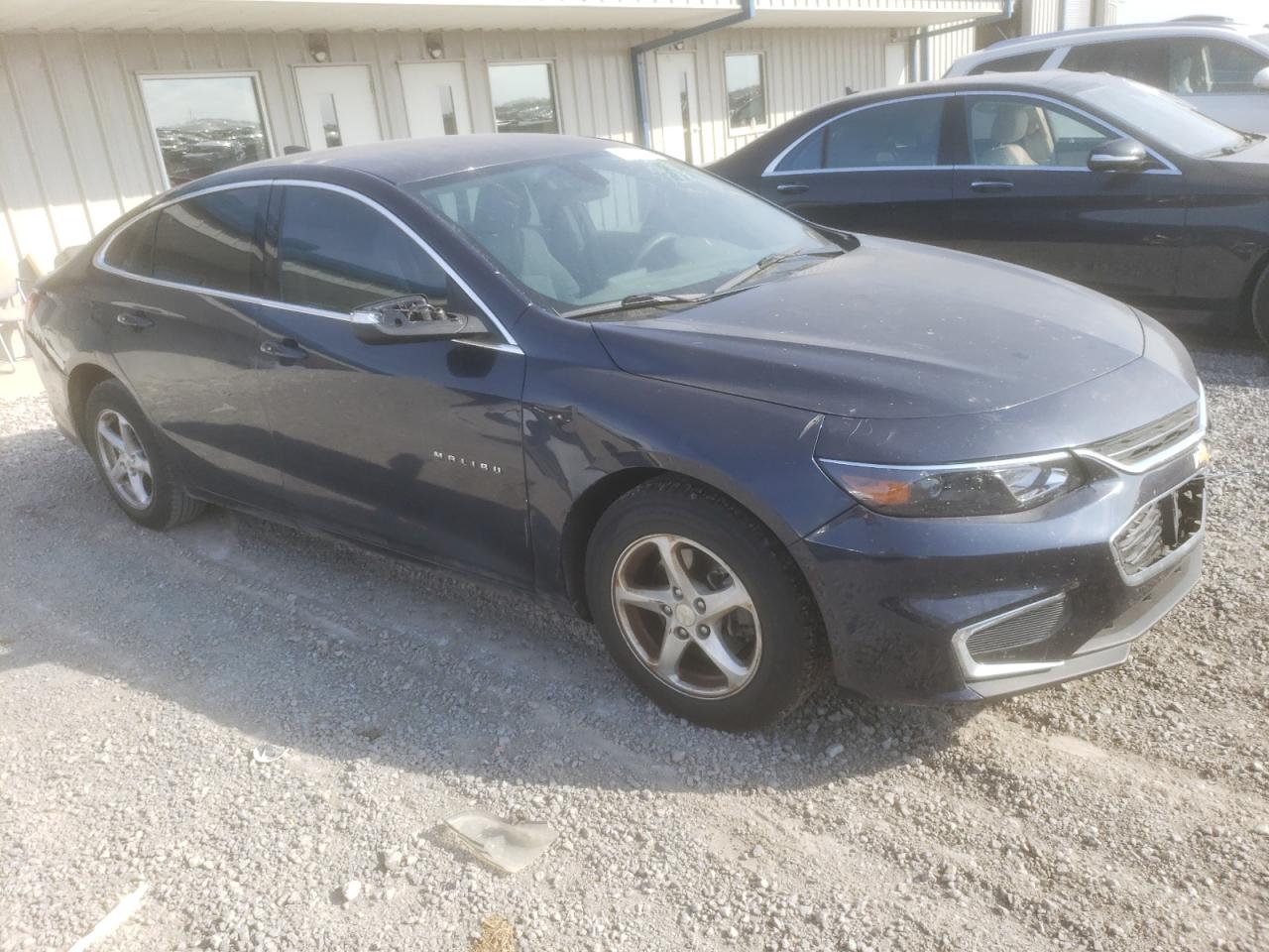 2016 Chevrolet Malibu - Image 4