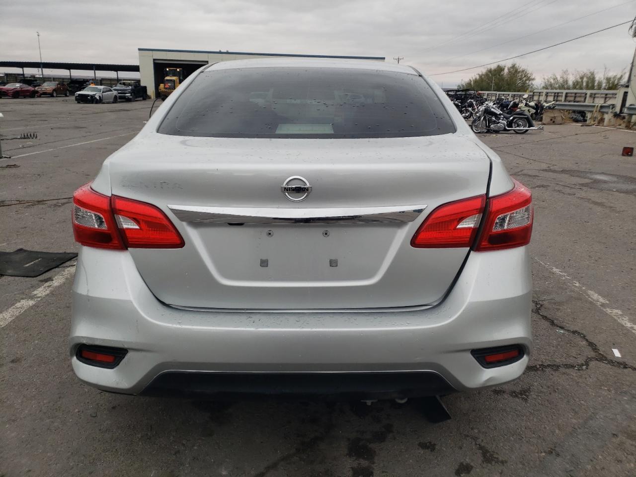 3N1AB7AP1KY240978 2019 Nissan Sentra S