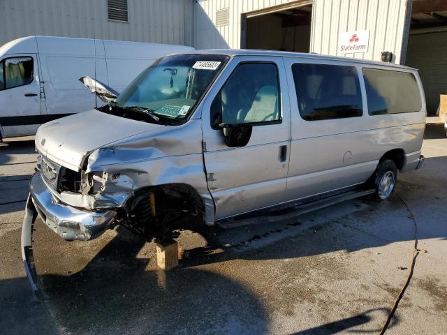 2002 Ford Econoline E150 Wagon за продажба в Greenwell Springs, LA - Front End