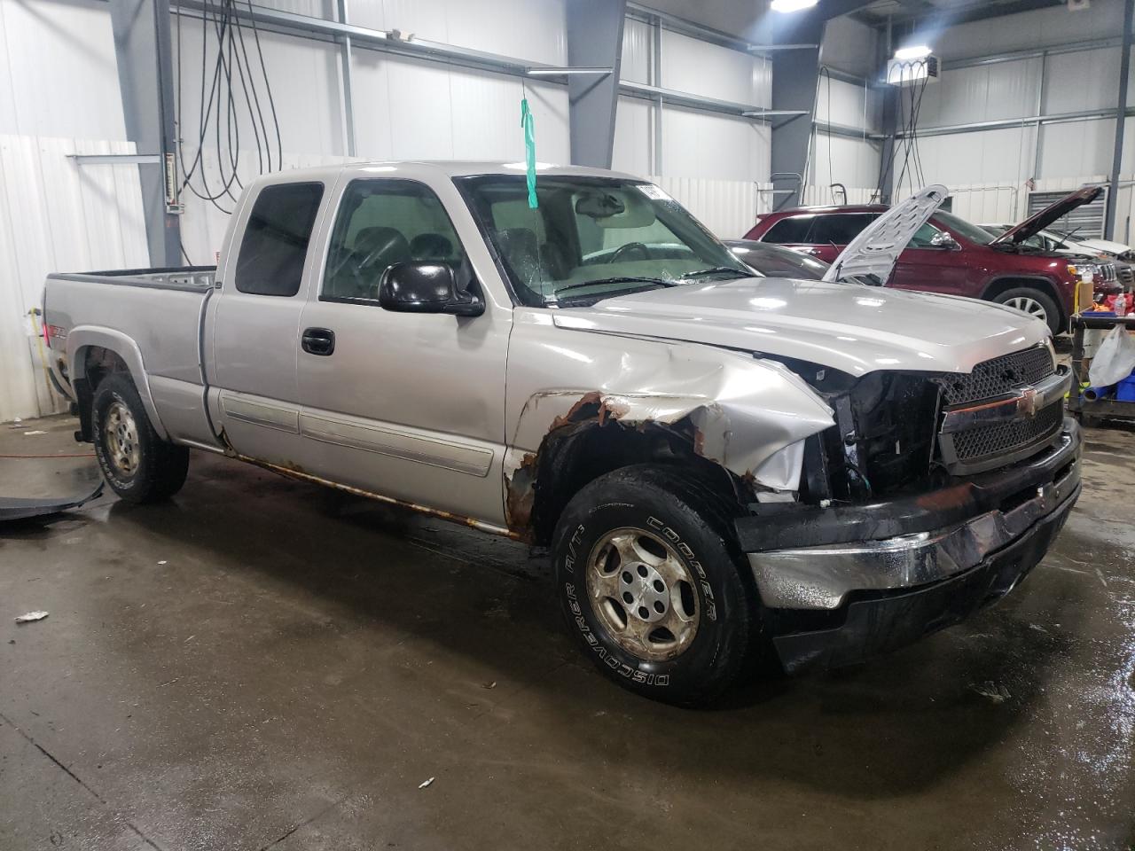 2004 Chevrolet Silverado - Image 4