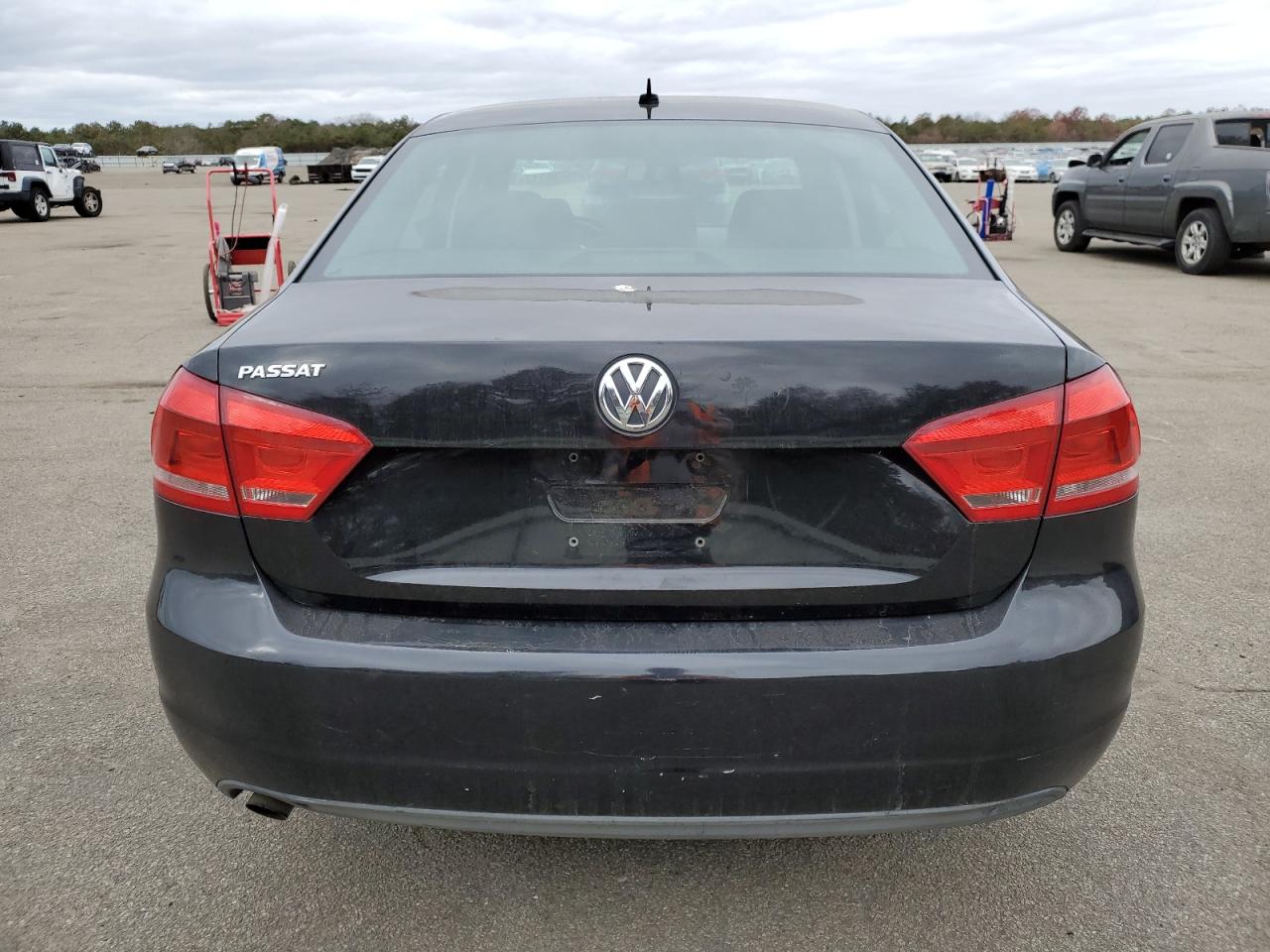 2012 Volkswagen Passat S VIN: 1VWAP7A32CC097848 Lot: 76559313